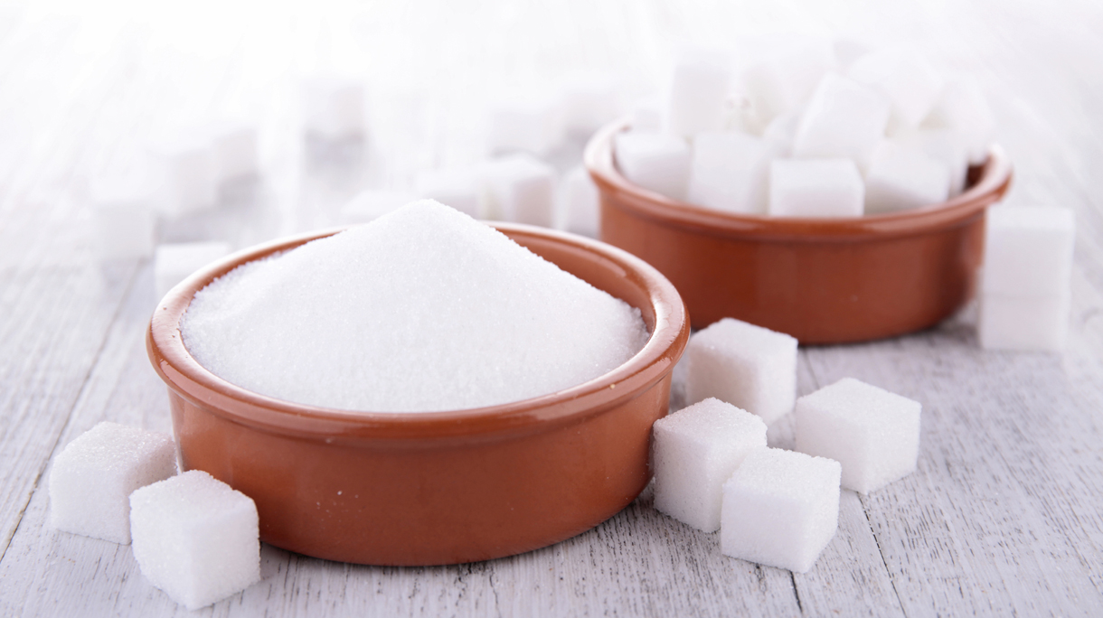 sugar cube and powder