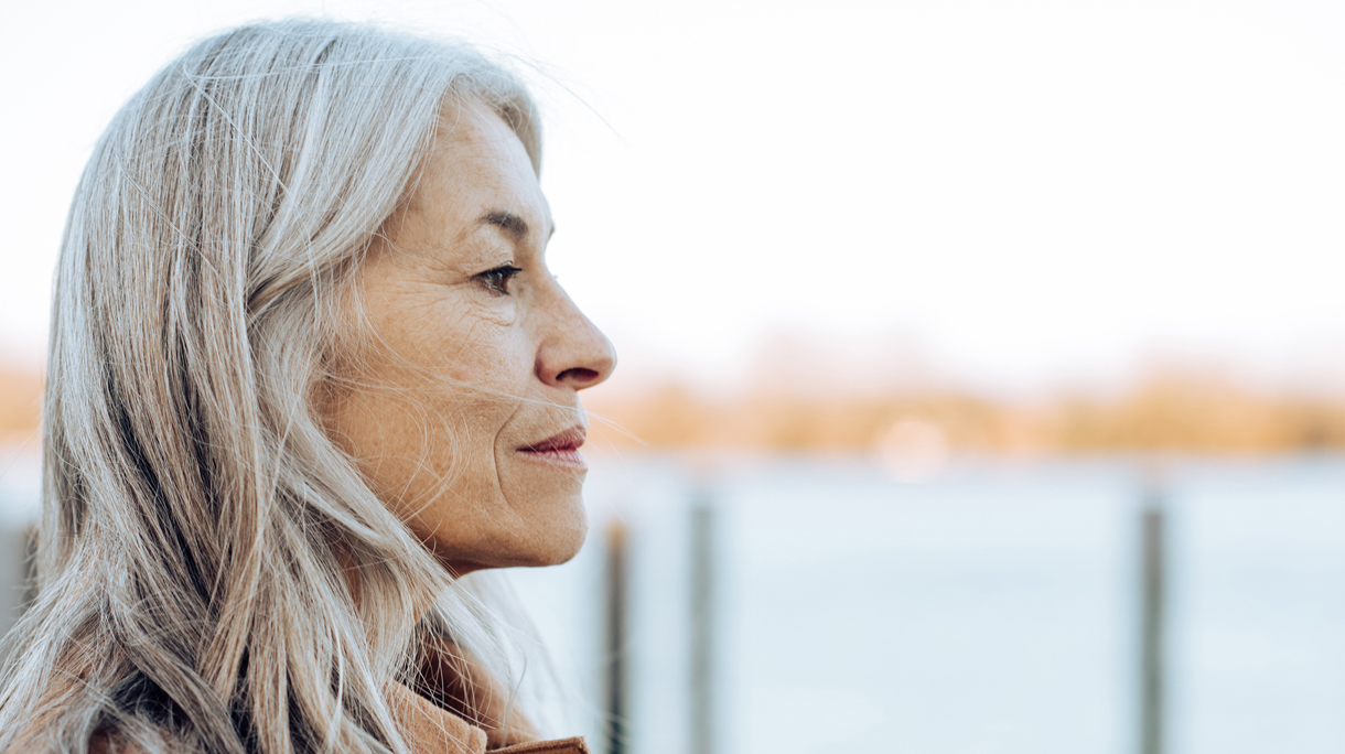 vrouw depressief in de winter