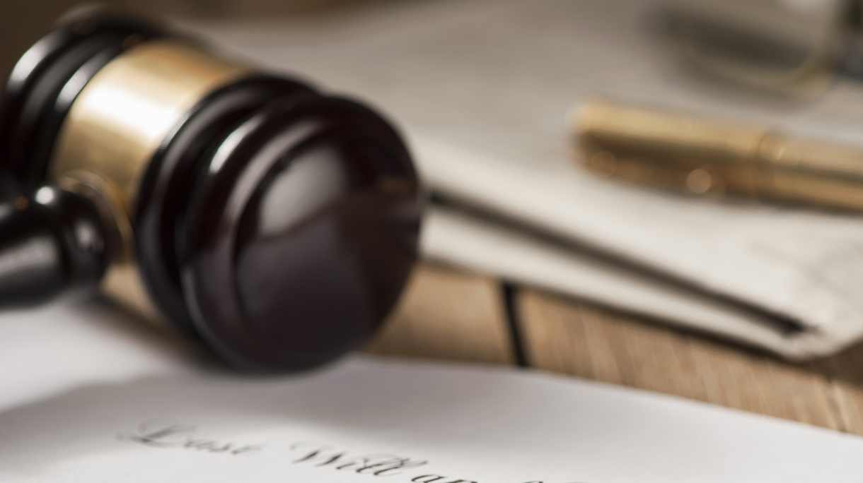 Last will and testament form with gavel