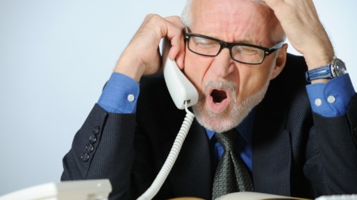 senior_workaholic_726x483