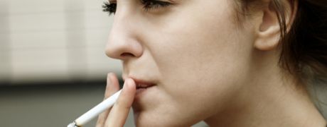 3471255-Rokers-duurder-uit_460x180