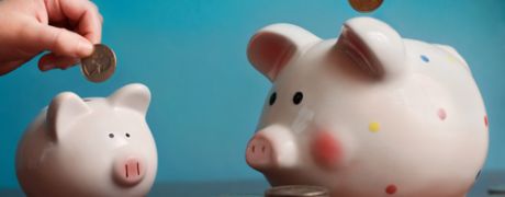 3471578-Ouders-belangrijk-bij-gesprekken-over-geld_460x180