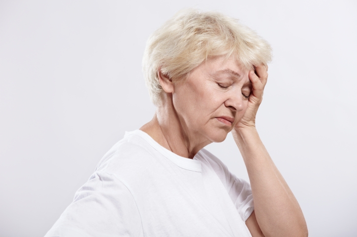 senior_hoofdpijn_725x483