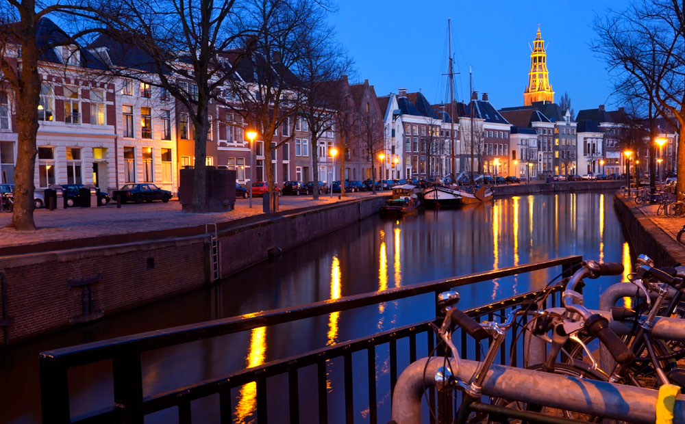 groningen-bij-avond