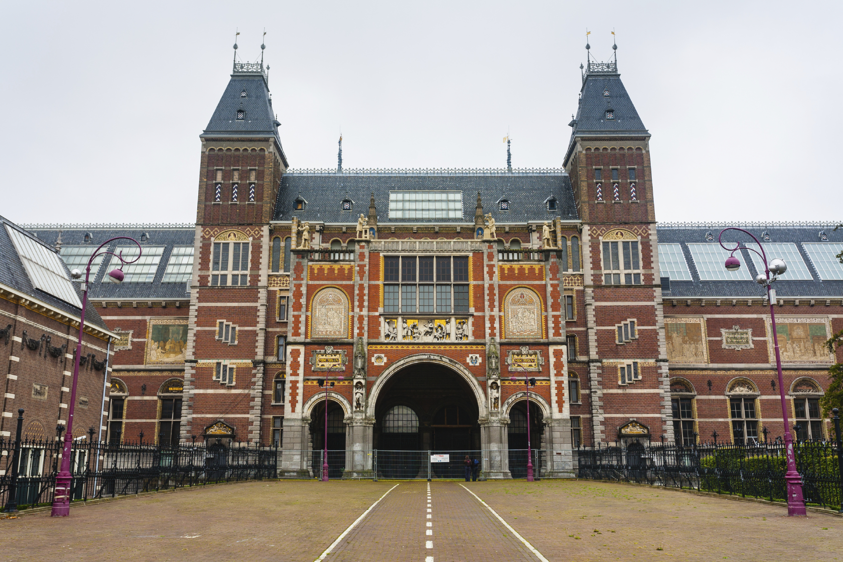 Rijksmuseum main facade
