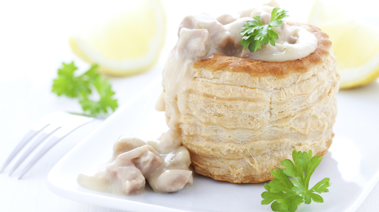 Ragout Fin in Pastetenform / ragout fin in puff pastry