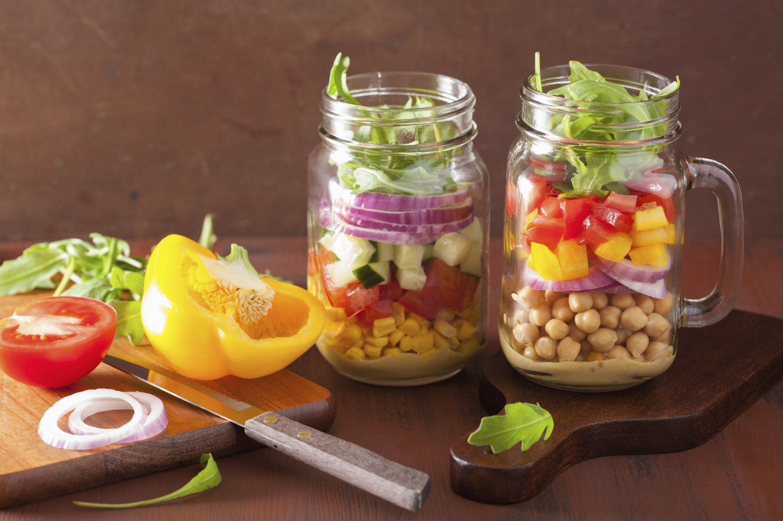 healthy vegetable chickpea salad in mason jar