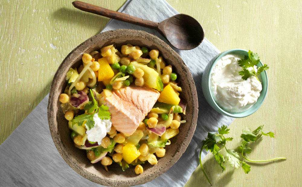curry-met-zalmfilet-en-kikkererwten