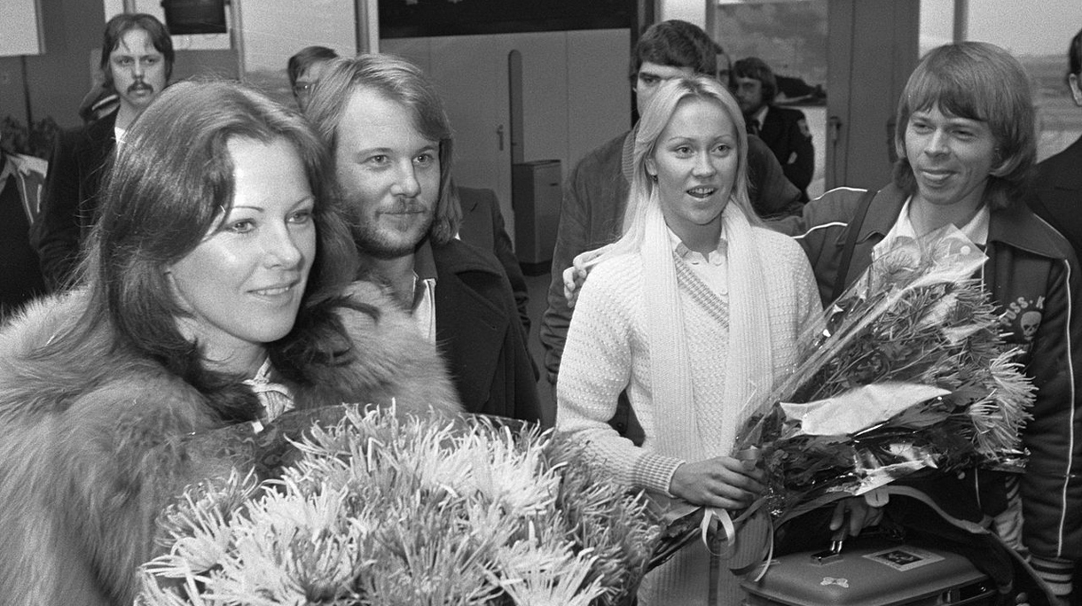 1280px-abba_schiphol_1976_abba
