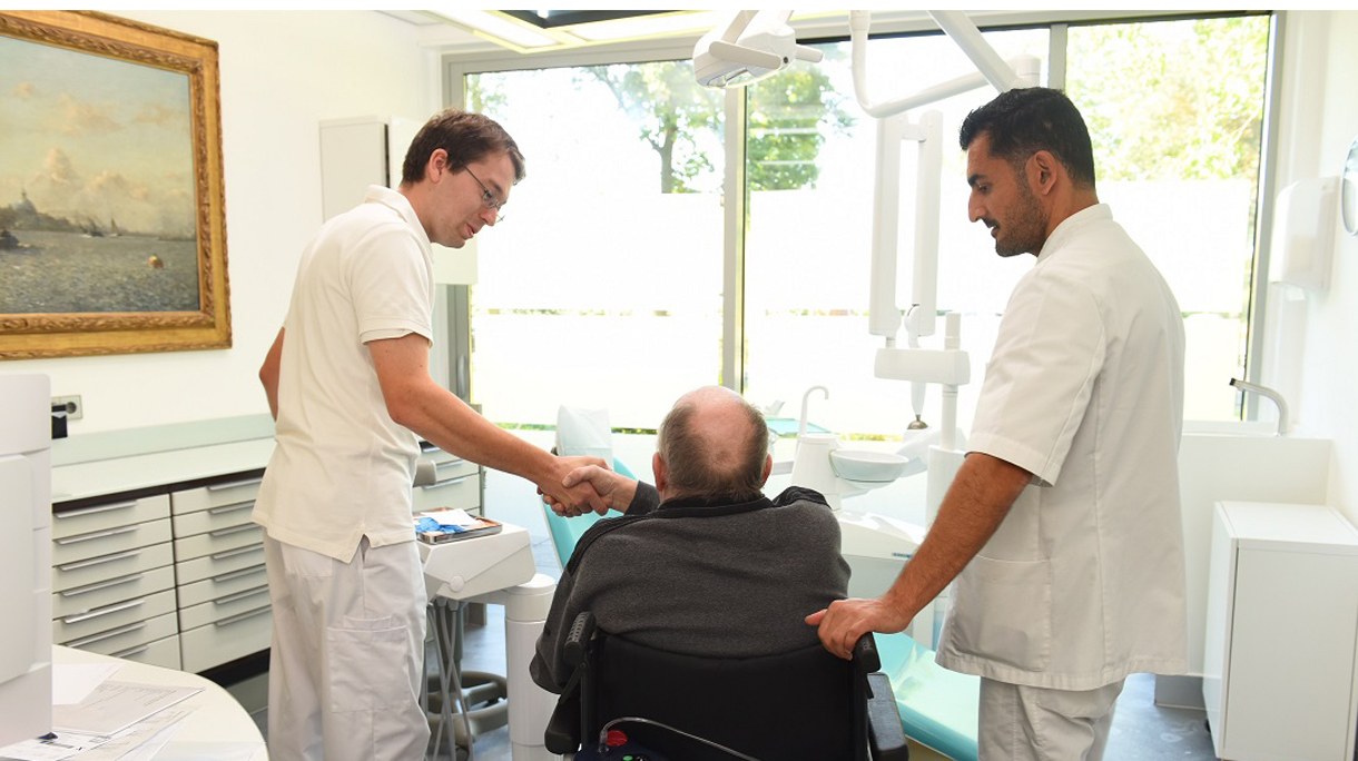 mondzorg_ouderen_tandarts_kleiner