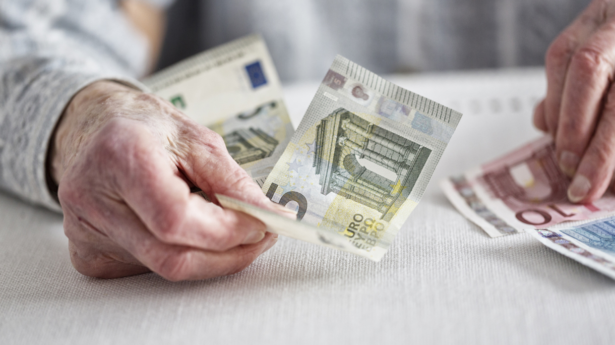 pensioen_euro_tellen_biljet_munt_aow