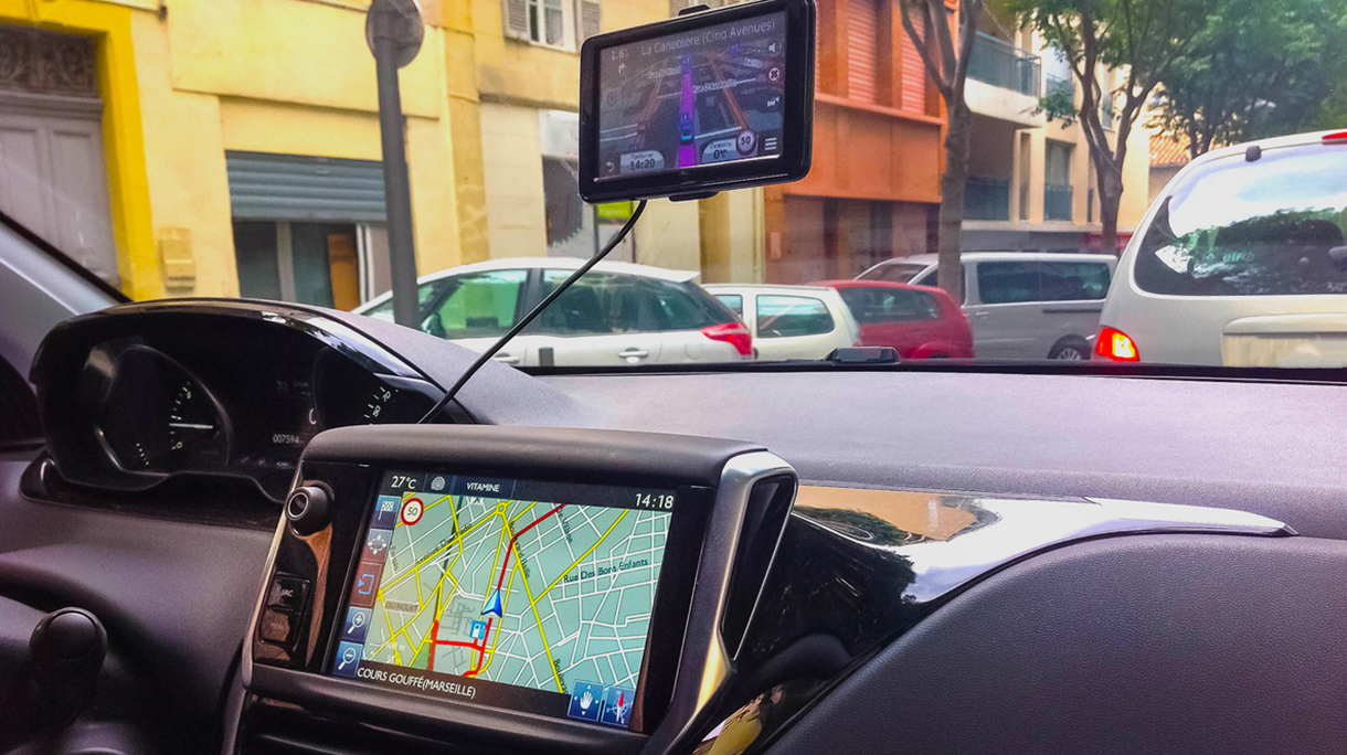 Navigation system in car