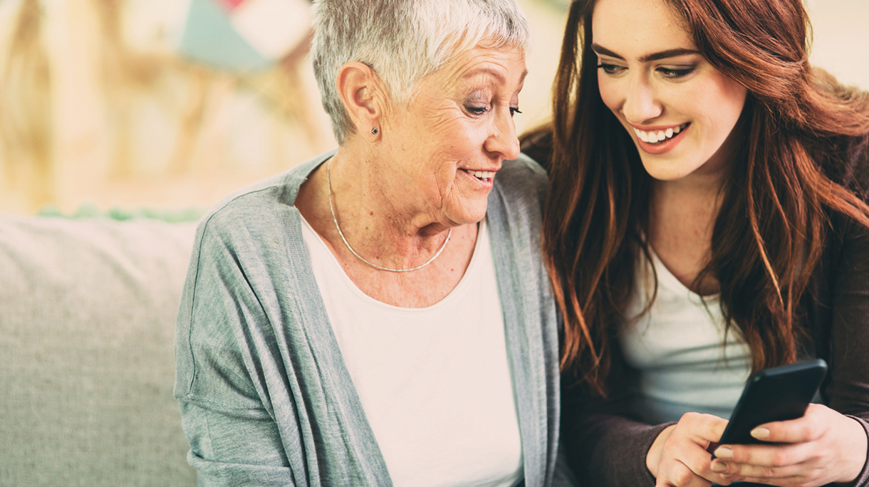 Mother and daughter texring