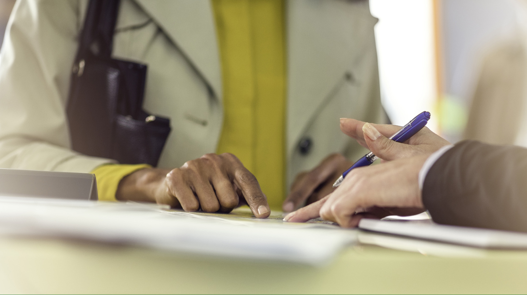 Explaining contract details