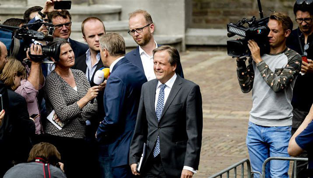 nieuwe-formatie-paar-dagen-buiten-den-haag-715x408_0