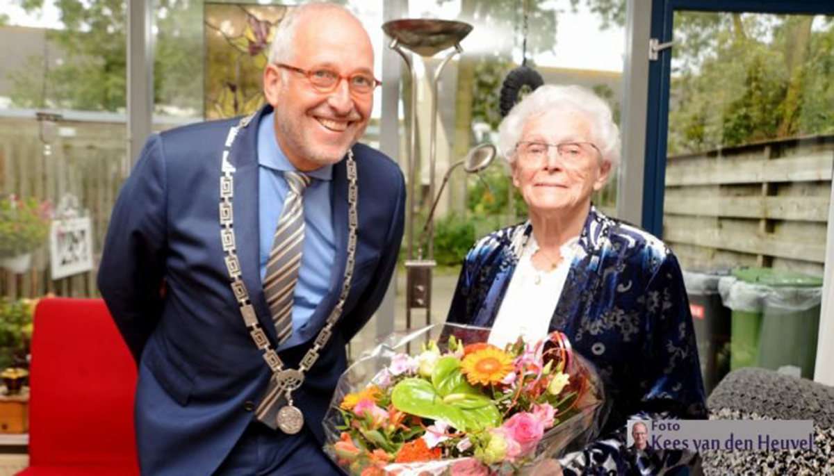 2017-10-02-rie-lensen-100-jaar-715×408-1