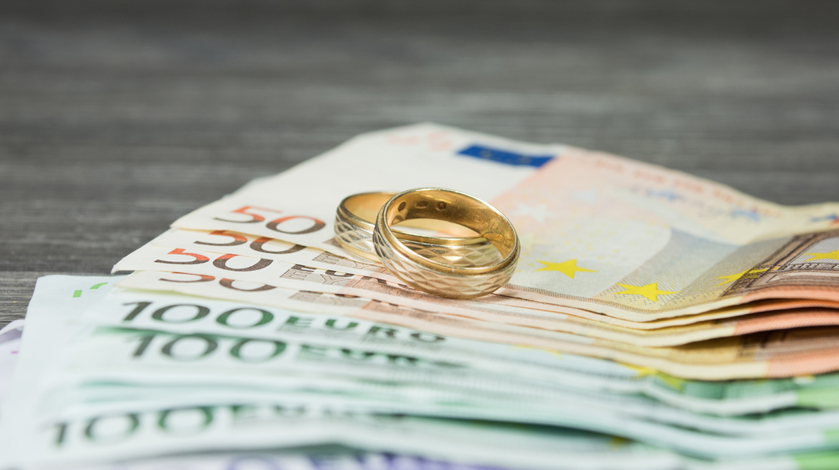 Eheringe und Bargeld