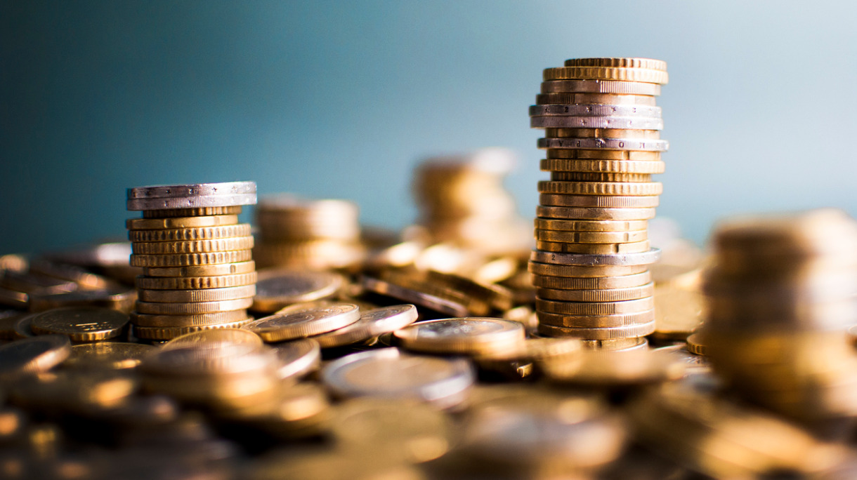 coin-stacks-picture-id641542076_0
