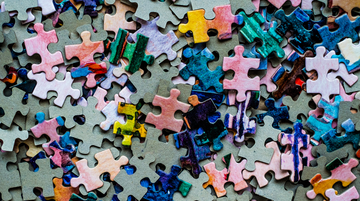Puzzle set colored