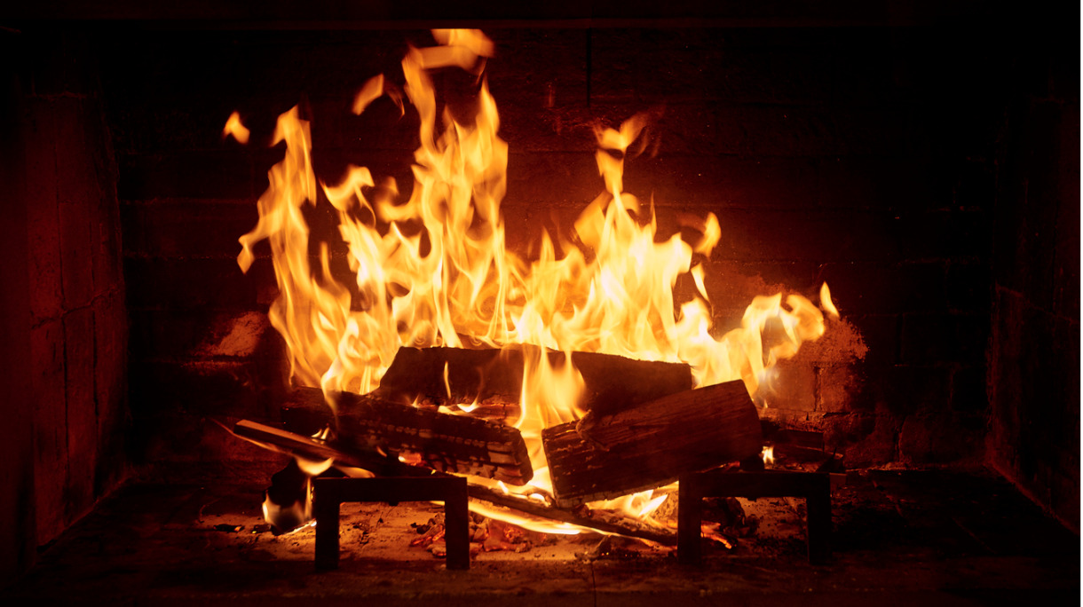 fireplace-picture-id498891142