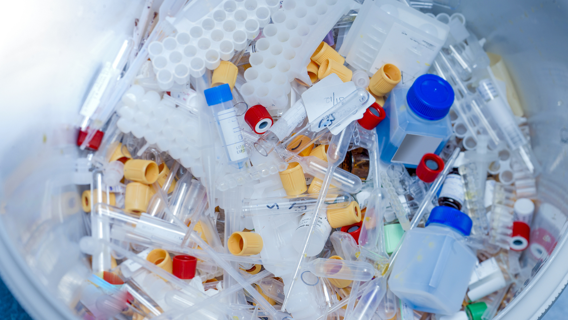 Medical hazardous laboratory waste