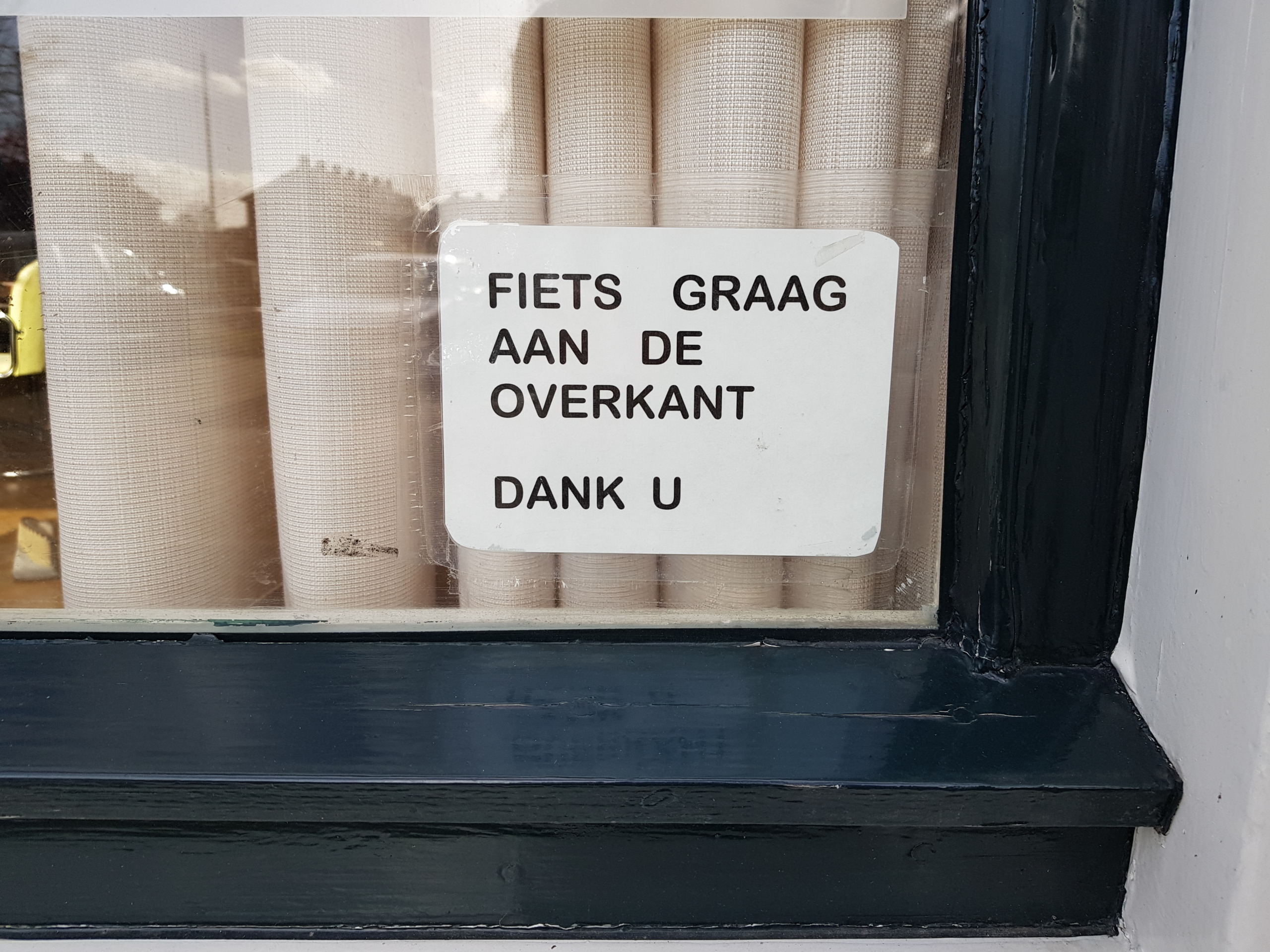 fiets_overkant_aub