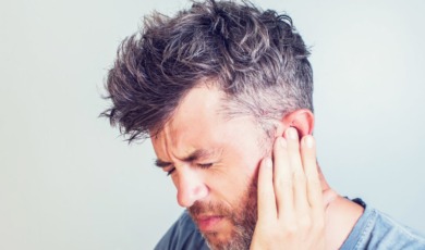 man-tinnitus