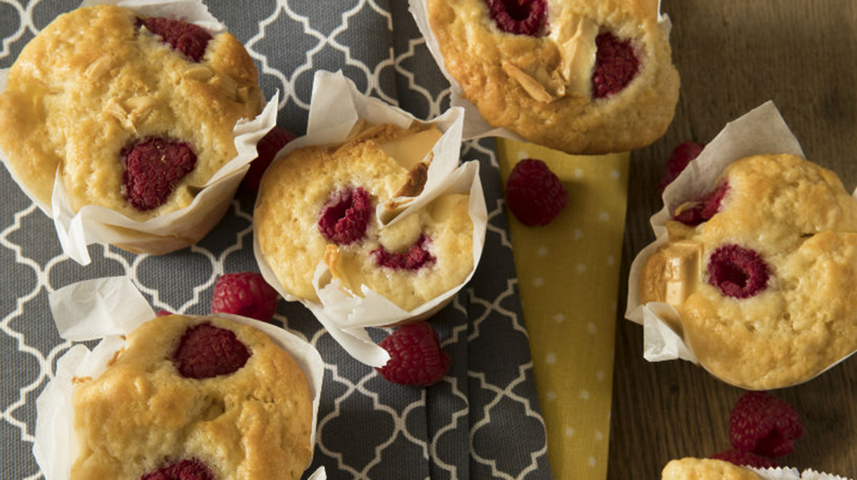 muffins-met-framboos-en-witte-chocolade