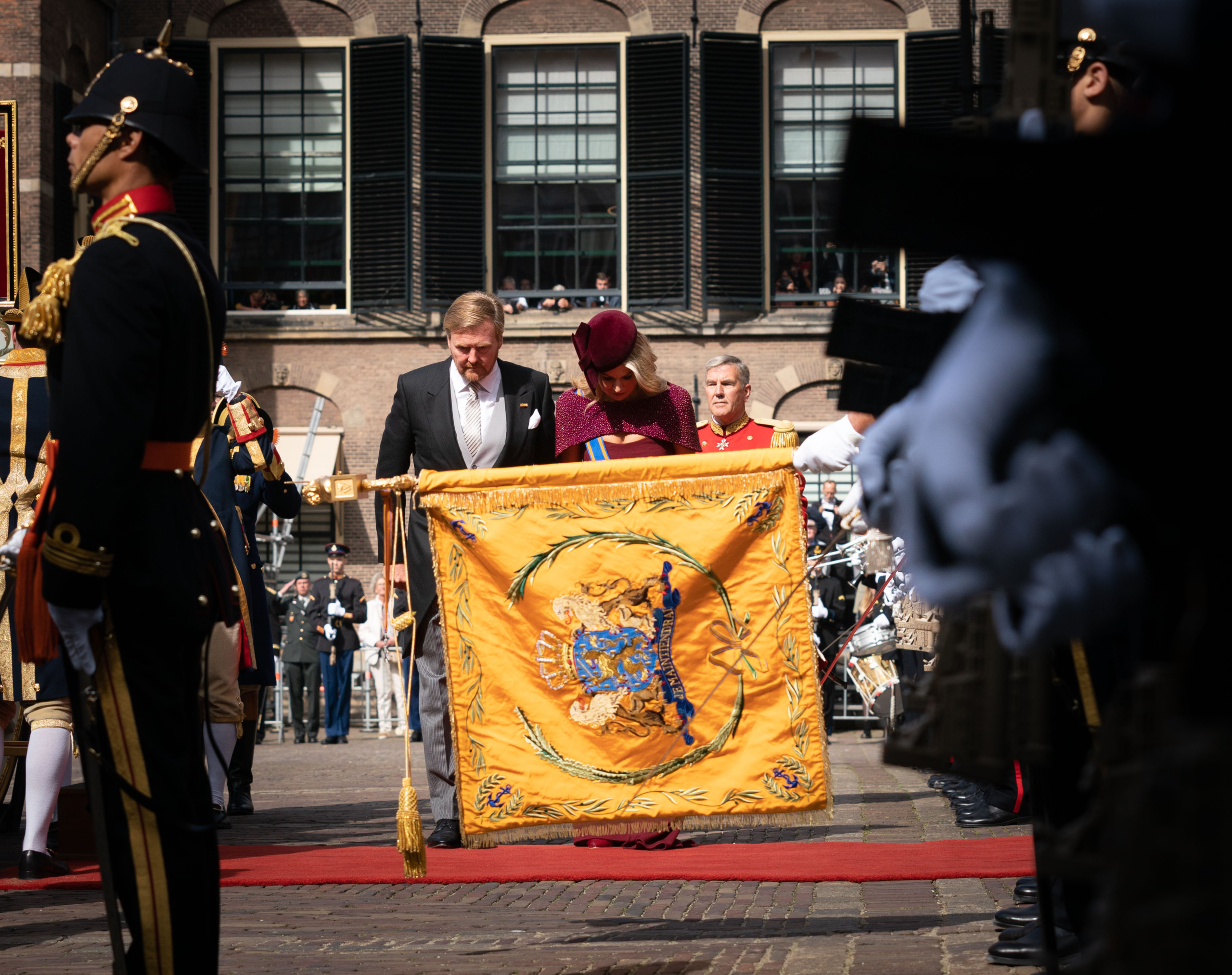 koning-en-koningin-vaandelgroet-2019