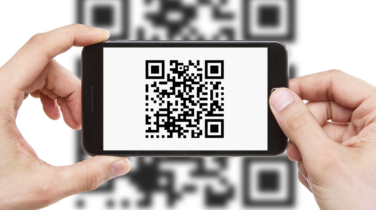 Scanning QR code with smart phone