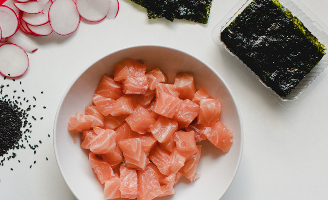 Poké bowl ingredients flat lay