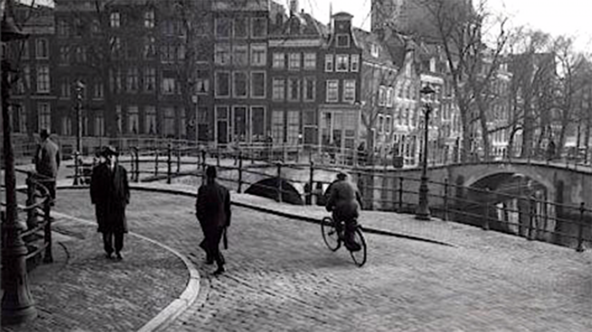 fiets-amsterdam-wo2_480x293
