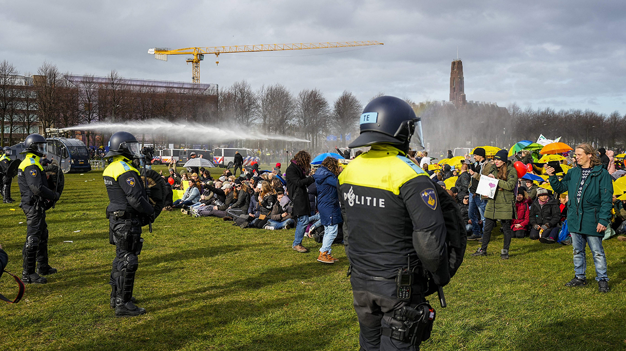 NETHERLANDS-DEMO-HEALTH-VIRUS-VOTE-POLITICS