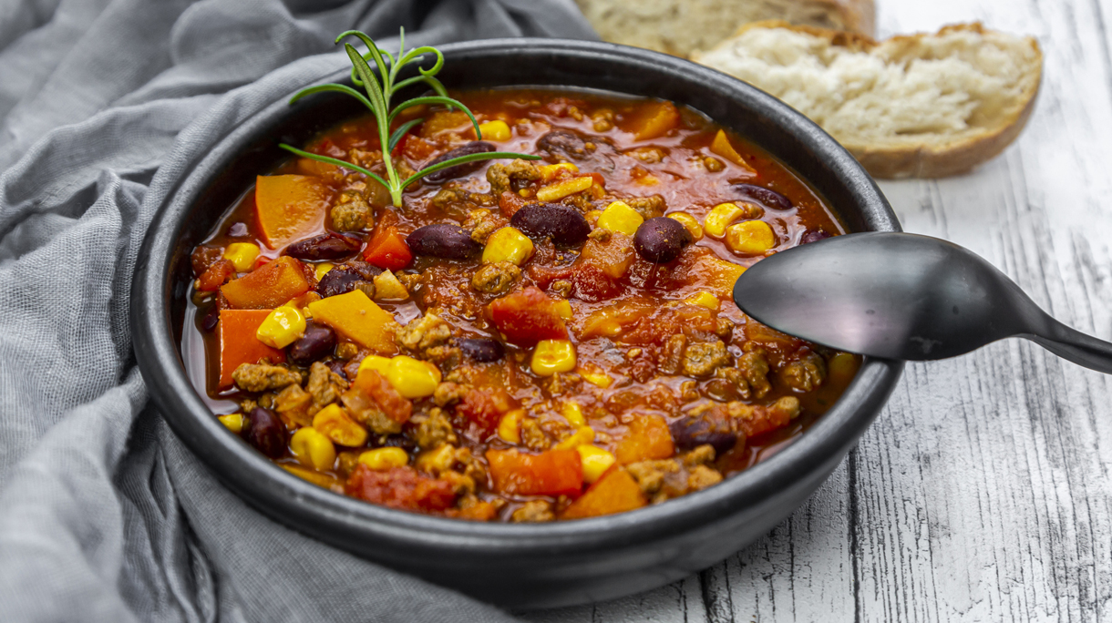 Bowl of vegetarian chili con carne