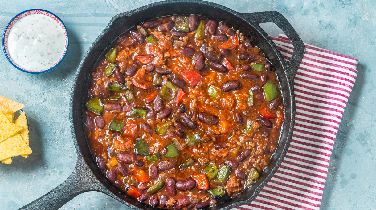 Chili con carne in skillet