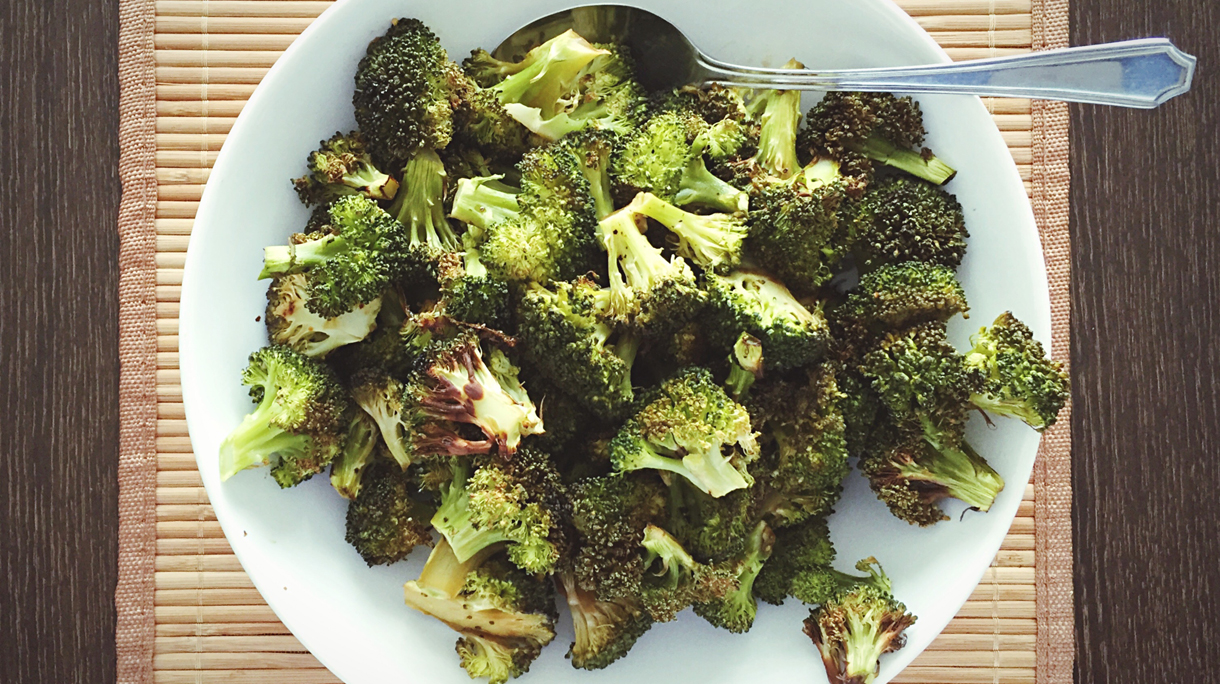 Directly Above Shot Of Cooked Broccolis In Plate On Table