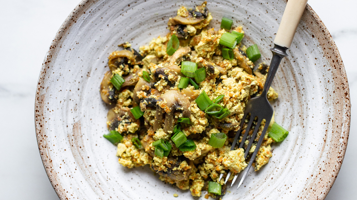 Egg Omelet with Mushrooms, tofu and green onion