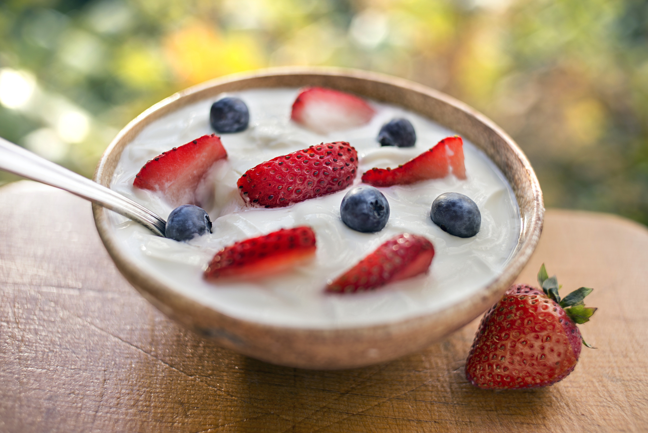 bowl yogurt strawberries