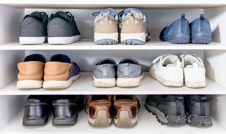 Een kast vol makkelijke schoenen