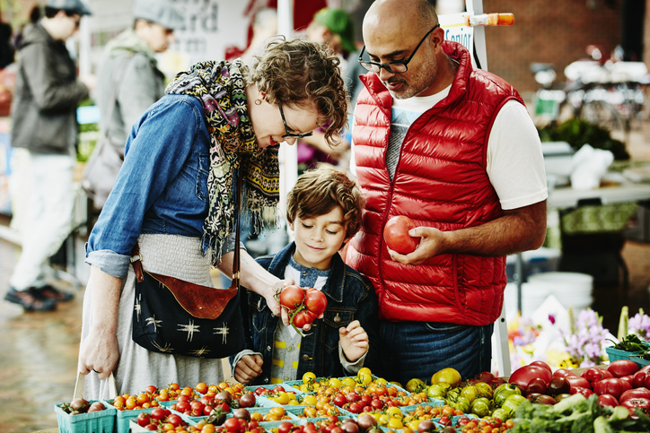 Tomaten op een boerenmarkt