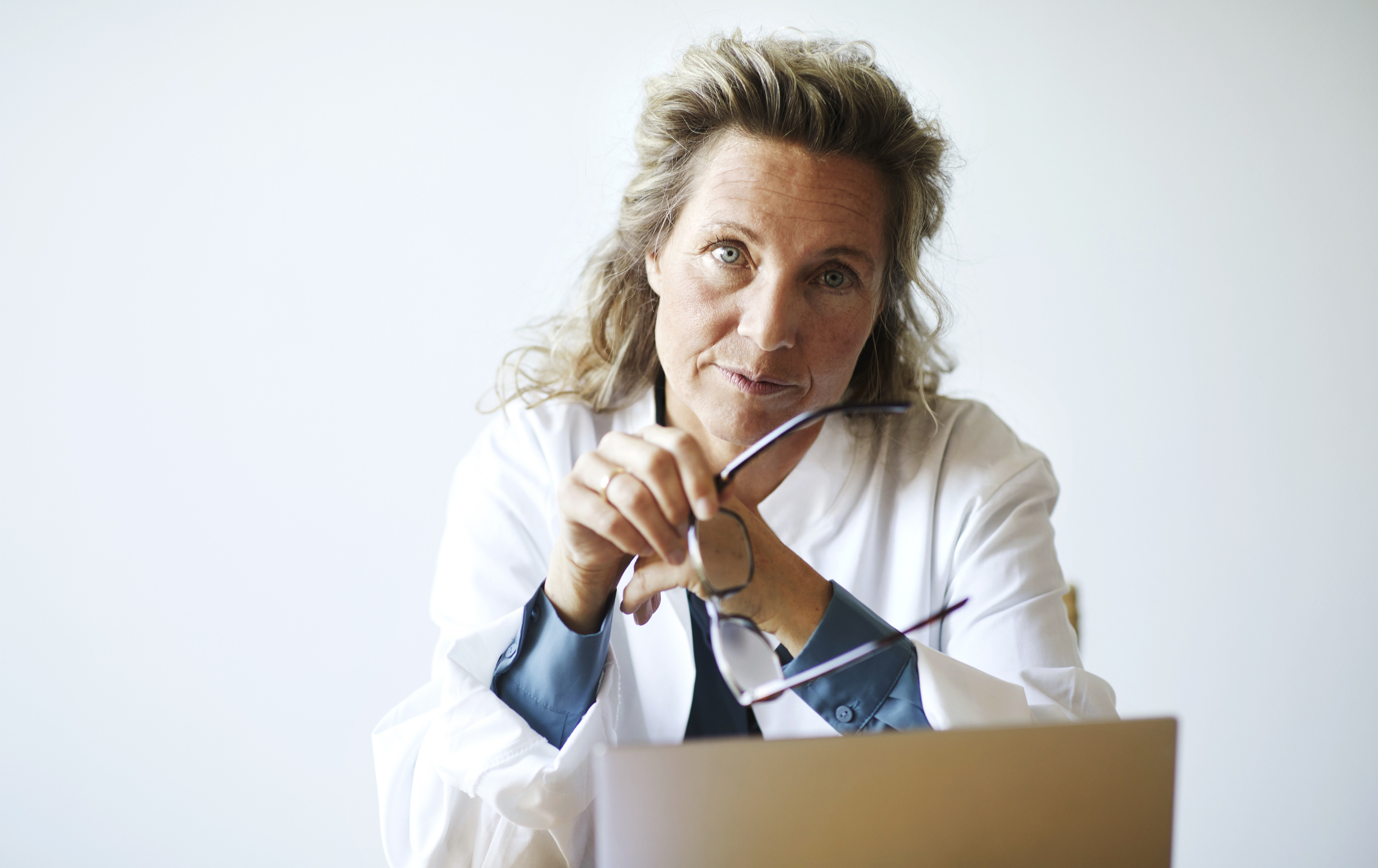 Dokter ernstige blik