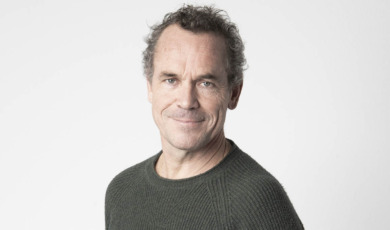 Dr. Bram Bakker