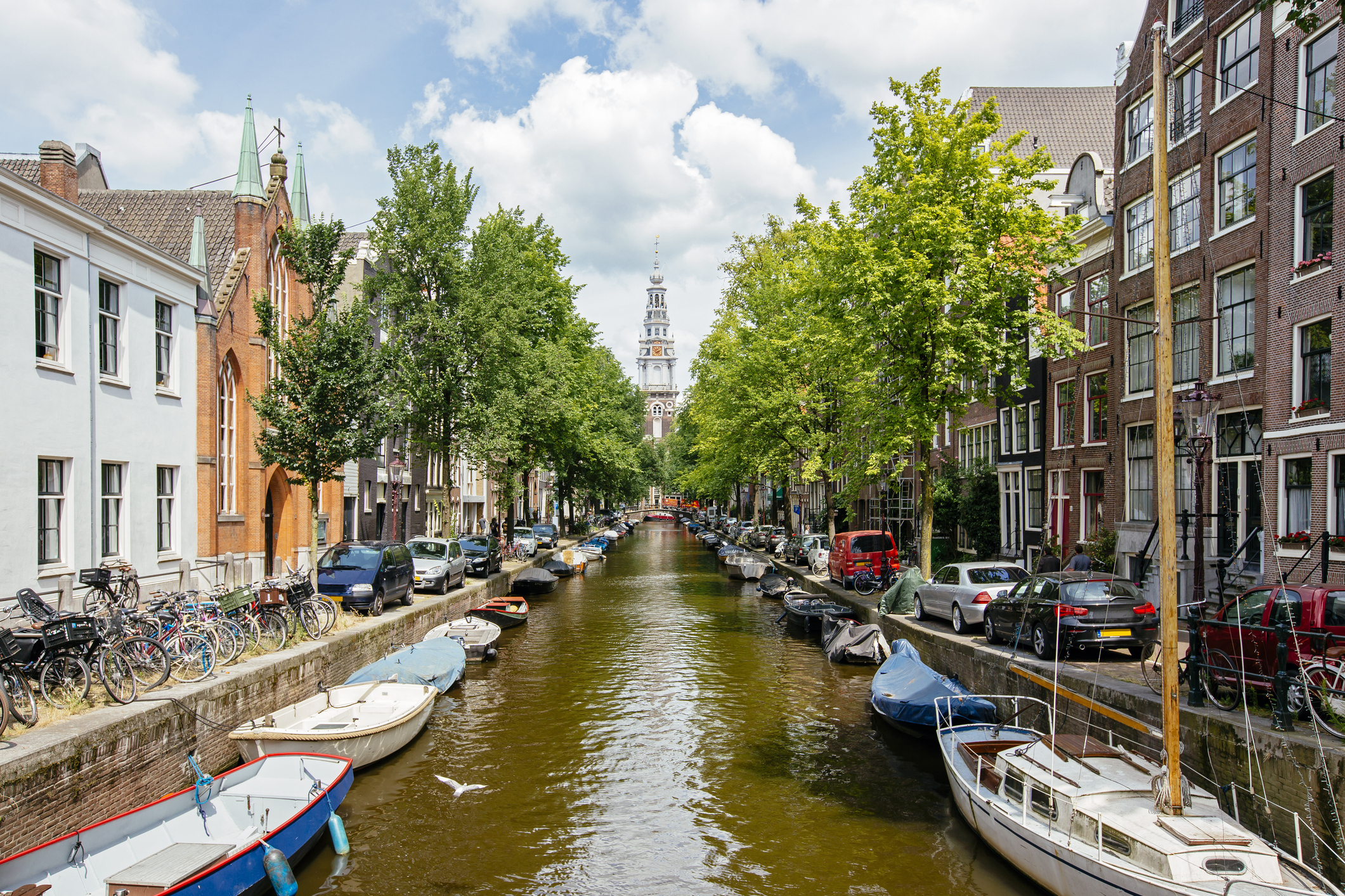 Amsterdam, parkeren langs de grachten