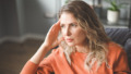 vrouw met hoofdpijn