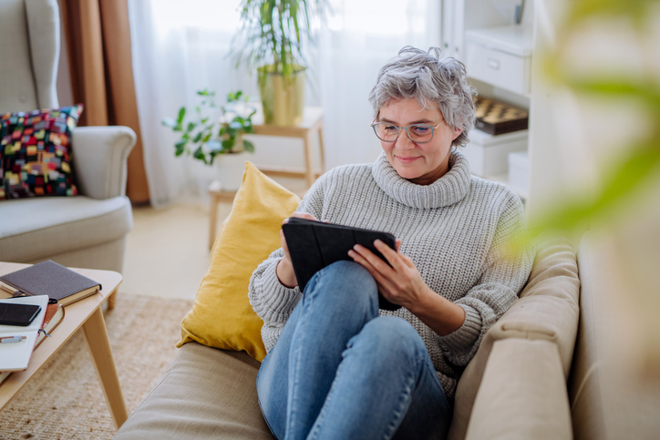Vrouw met ereader