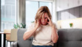 vrouw met tinnitus