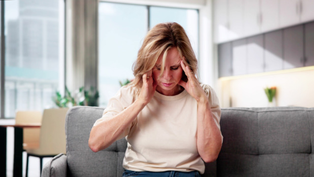 vrouw met tinnitus