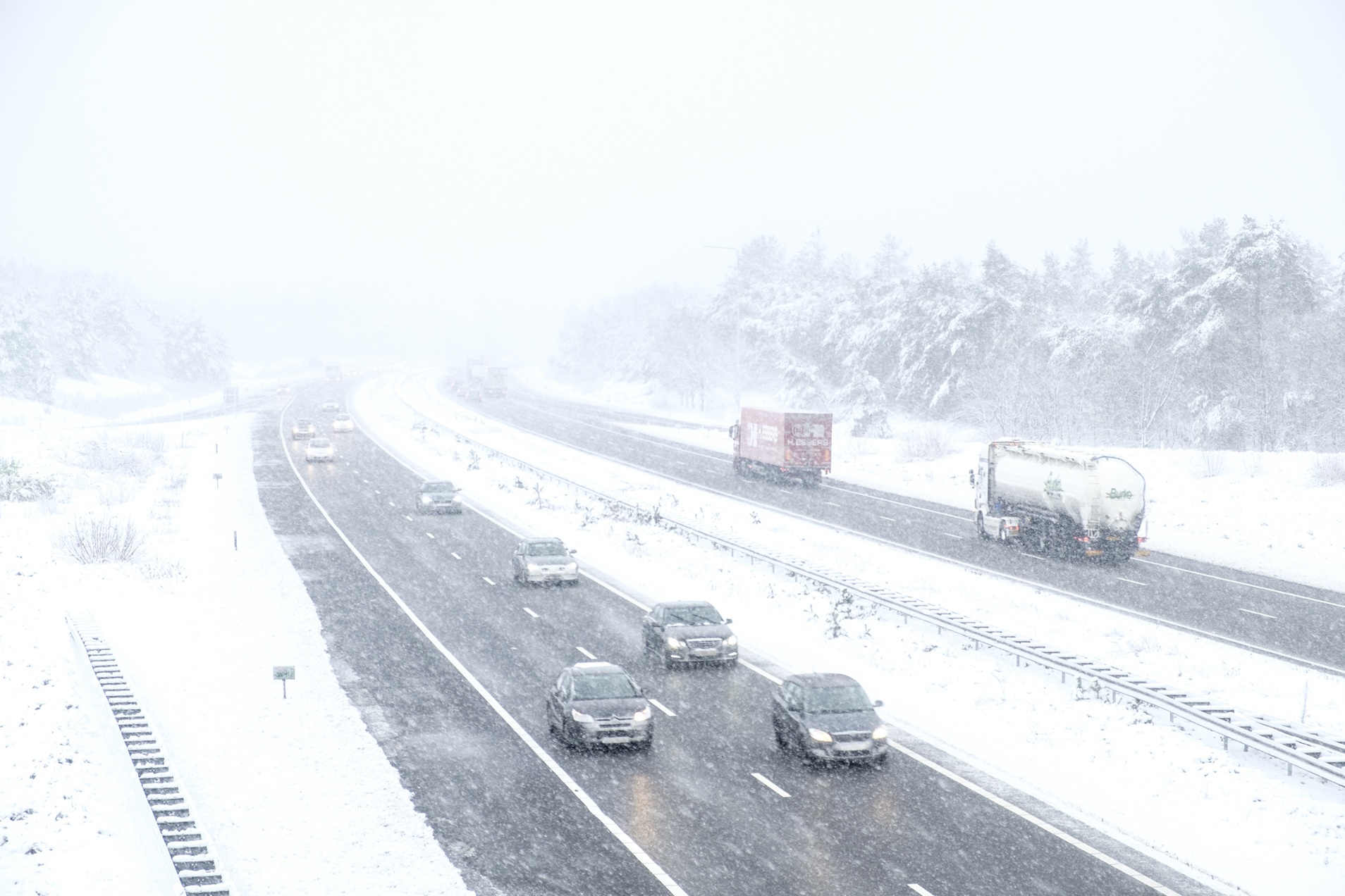 code oranje rood bij sneeuw en gladheid