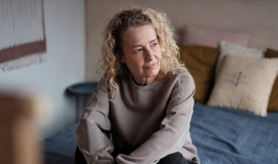vrouw in huis