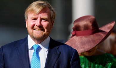 Koning en Beatrix naar uitreiking Four Freedoms